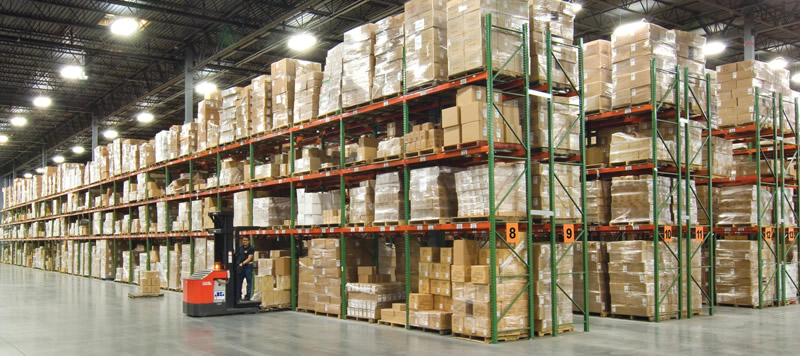 Industrial pallet racking warehouse in Fresno California